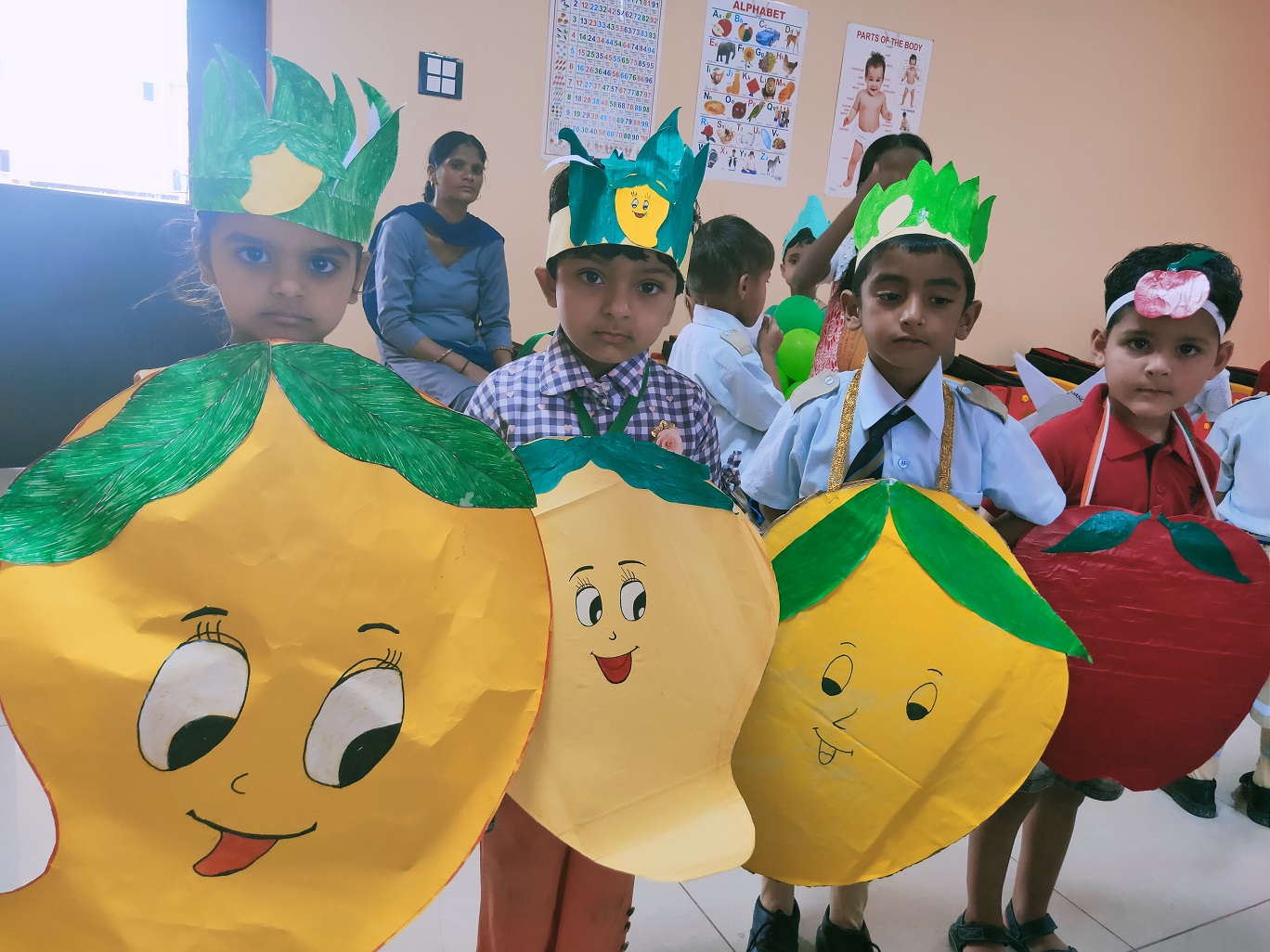 Show and Tell Compittion