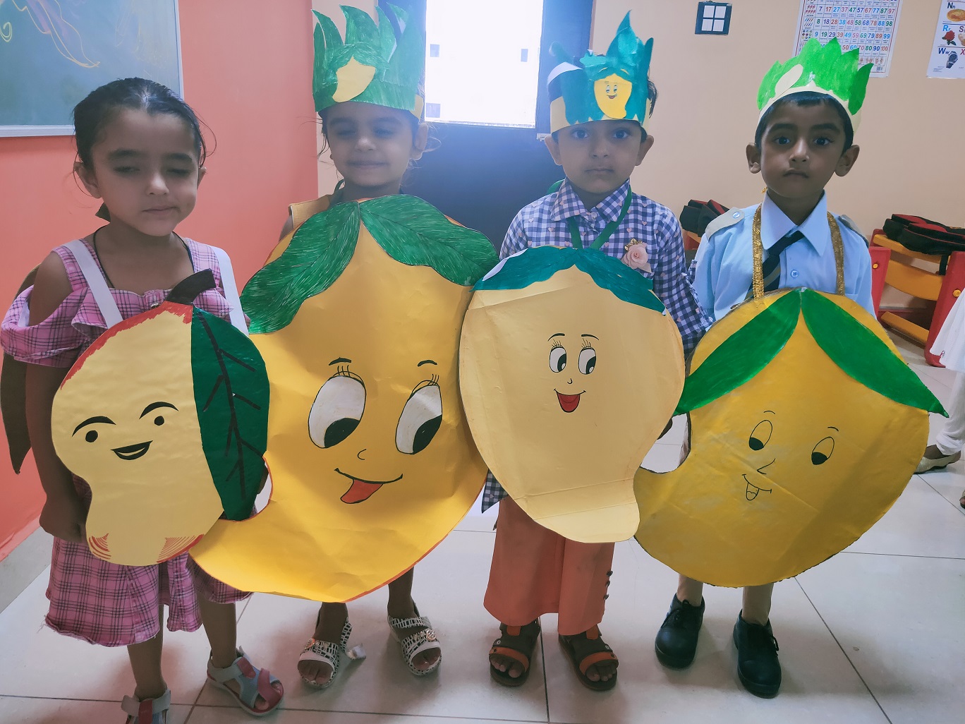 Show and Tell Compittion